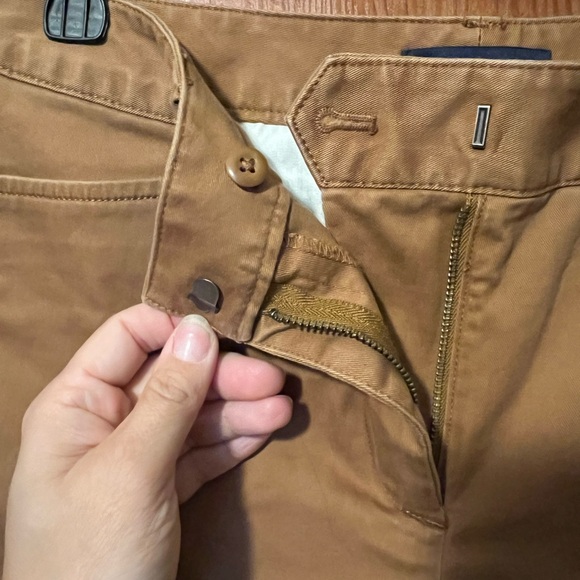 Lands' End Women's Brown Tan Size 8P Mid Rise Summer Shorts - Picture 3 of 4